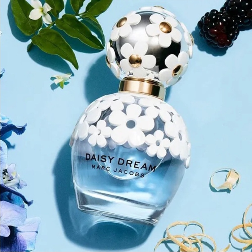 BNIB Marc Jacobs Daisy Dream - 30ml - Picture 2 of 2